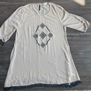 Umgee Cream and Blue Tunic Top with Chic Design